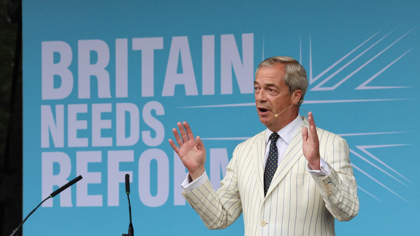 Nigel Farage Trago Mills June 2024.jpg