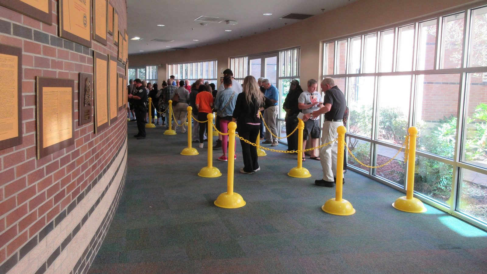 East Bank Regional Library, Metairie Louisiana Oct 2024 - Early voting - Line.jpg